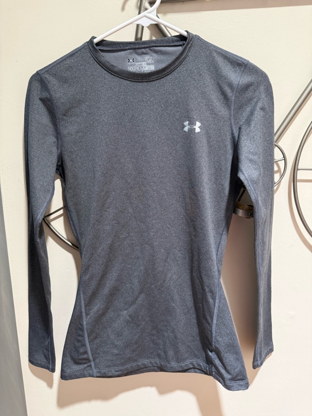Under Armour Women's Long-Sleeve HeatGear Compression Top Base Layer Gray Size S